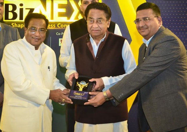   OUR SPONCER & GUEST LNCT CHAIRMAN MR. JAI NARAYAN CHOUKSEY WITH MADHYA PRADESH CM SHRI KAMALNATH JI