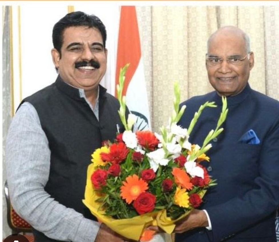   OUR CHIEF GUEST, SANSAD INDORE-MP MR. LALWANI JI WITH INDIAN PRESIDENT SHRI RAM NATH KOVIND JI